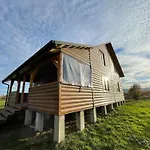Avalon - на озері Отель Boryslav