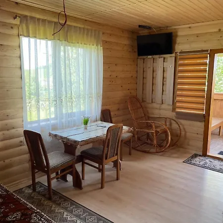 Avalon - на озері Szálloda